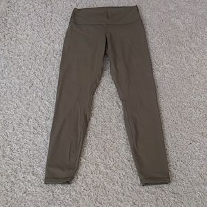 Everlane Renew Leggings.